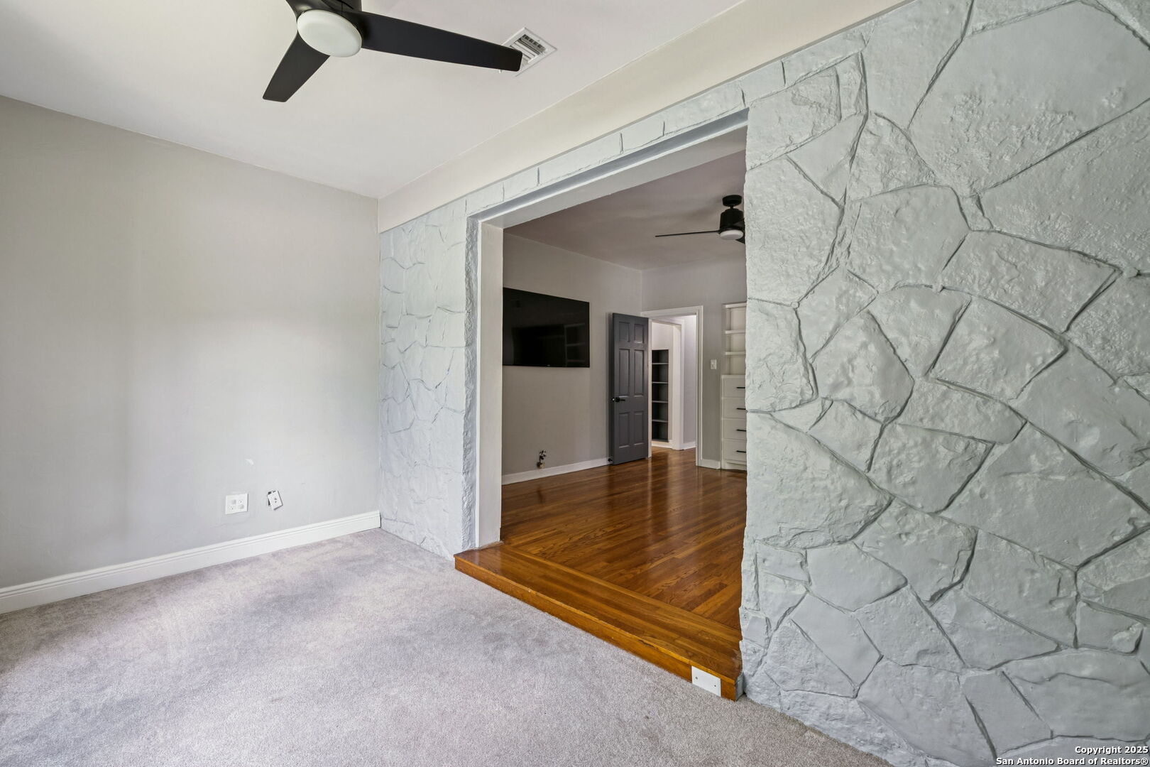 102 Nacogdoches