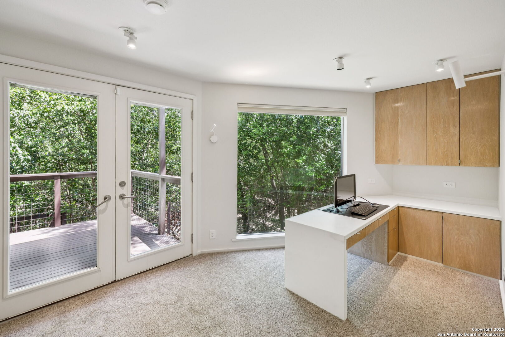 40 Oakwell Farms Pkwy