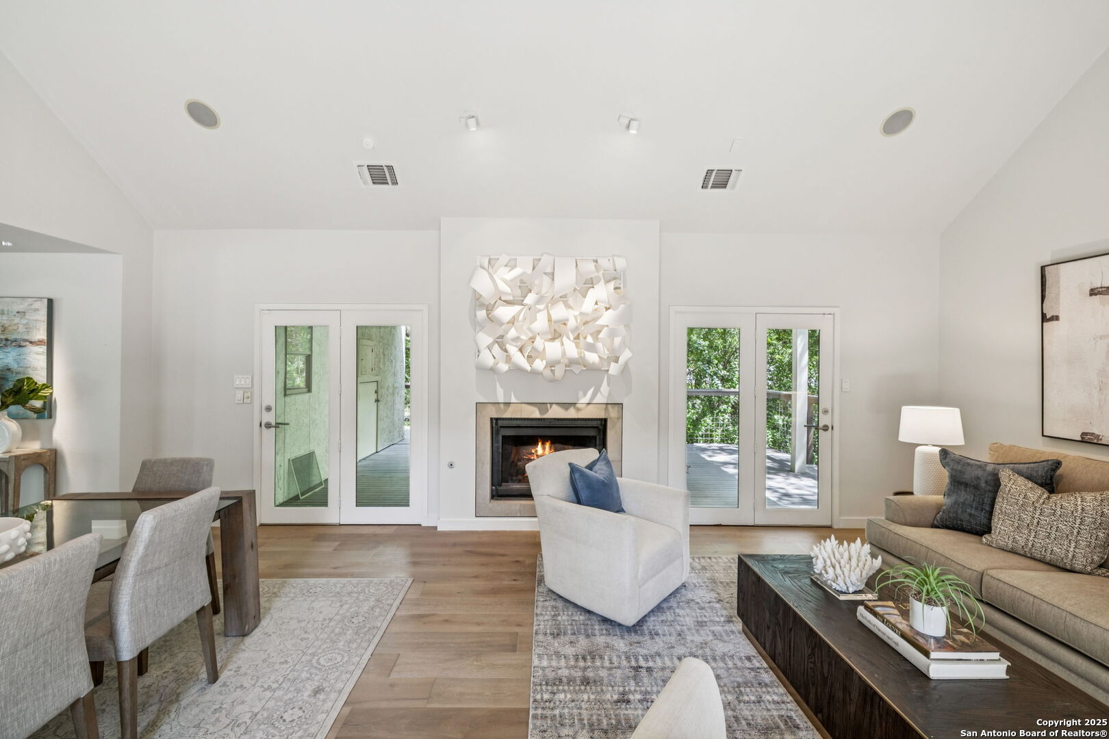 40 Oakwell Farms Pkwy