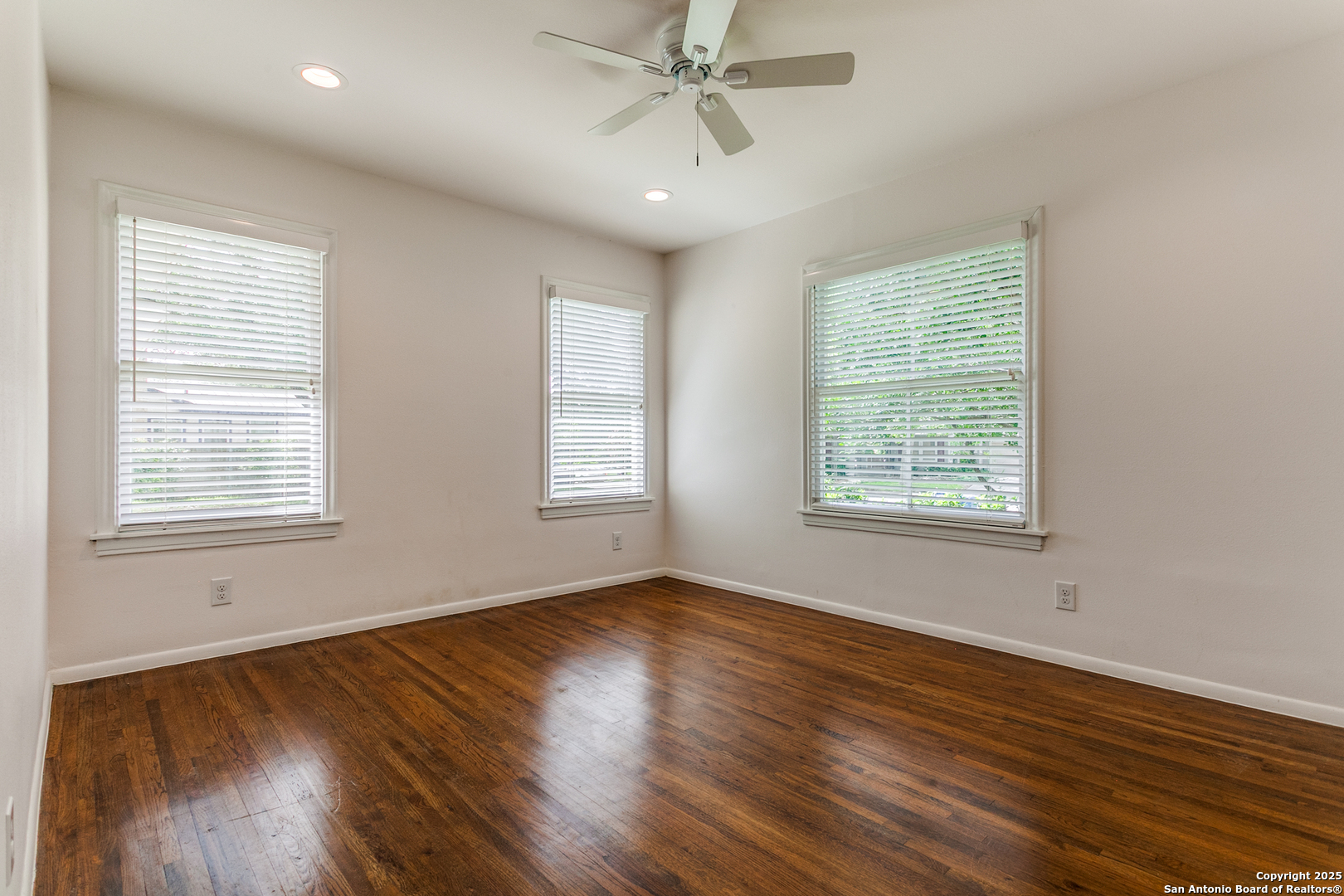 251 Brightwood