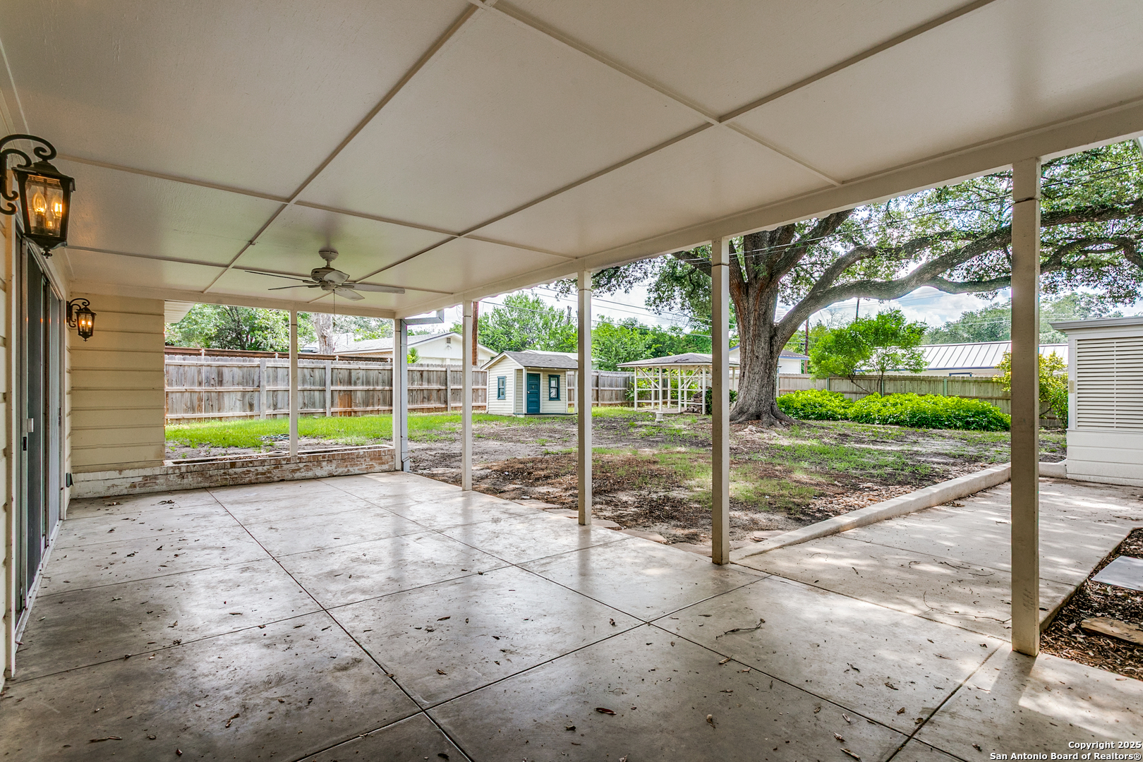 251 Brightwood