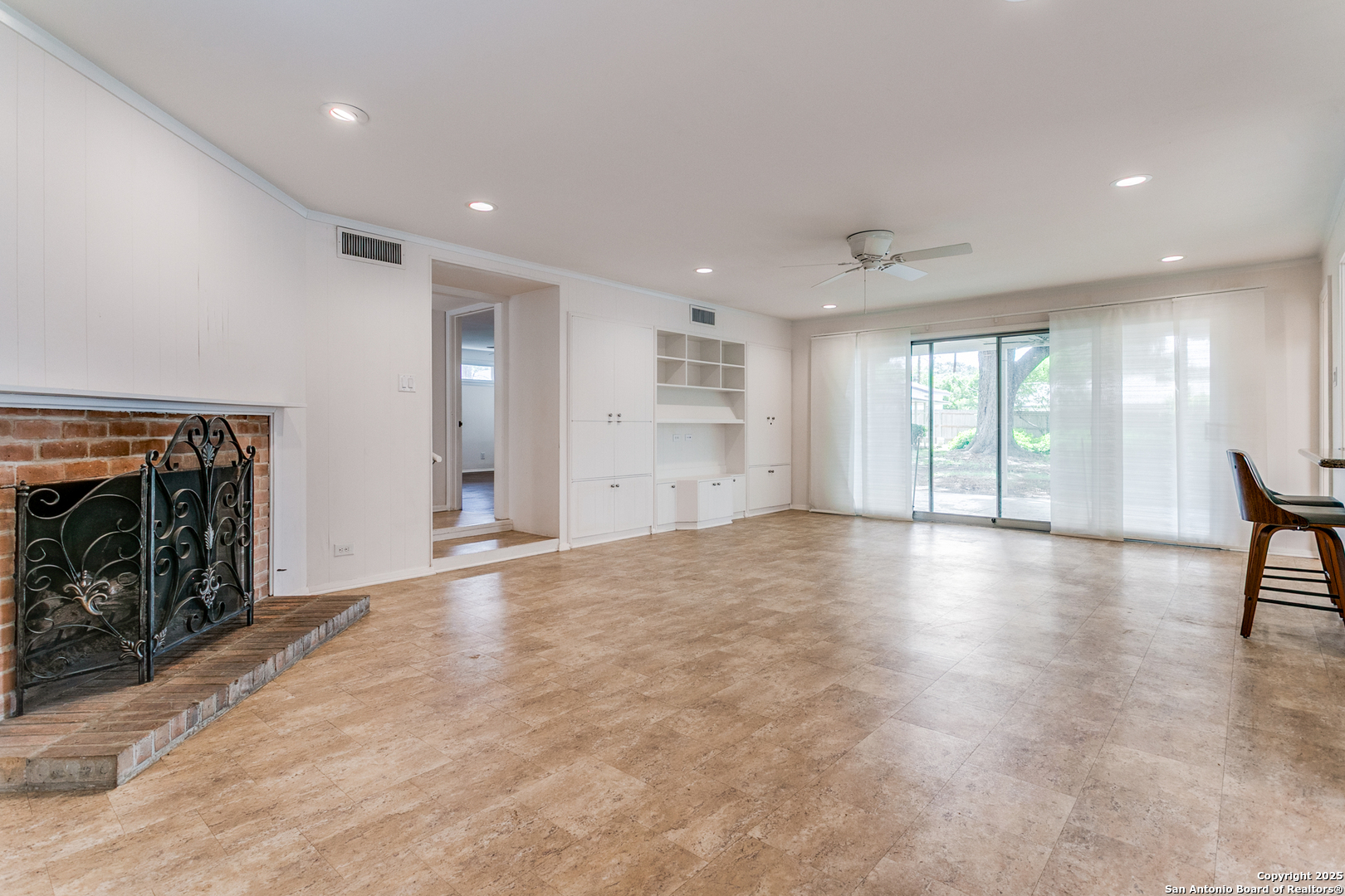 251 Brightwood