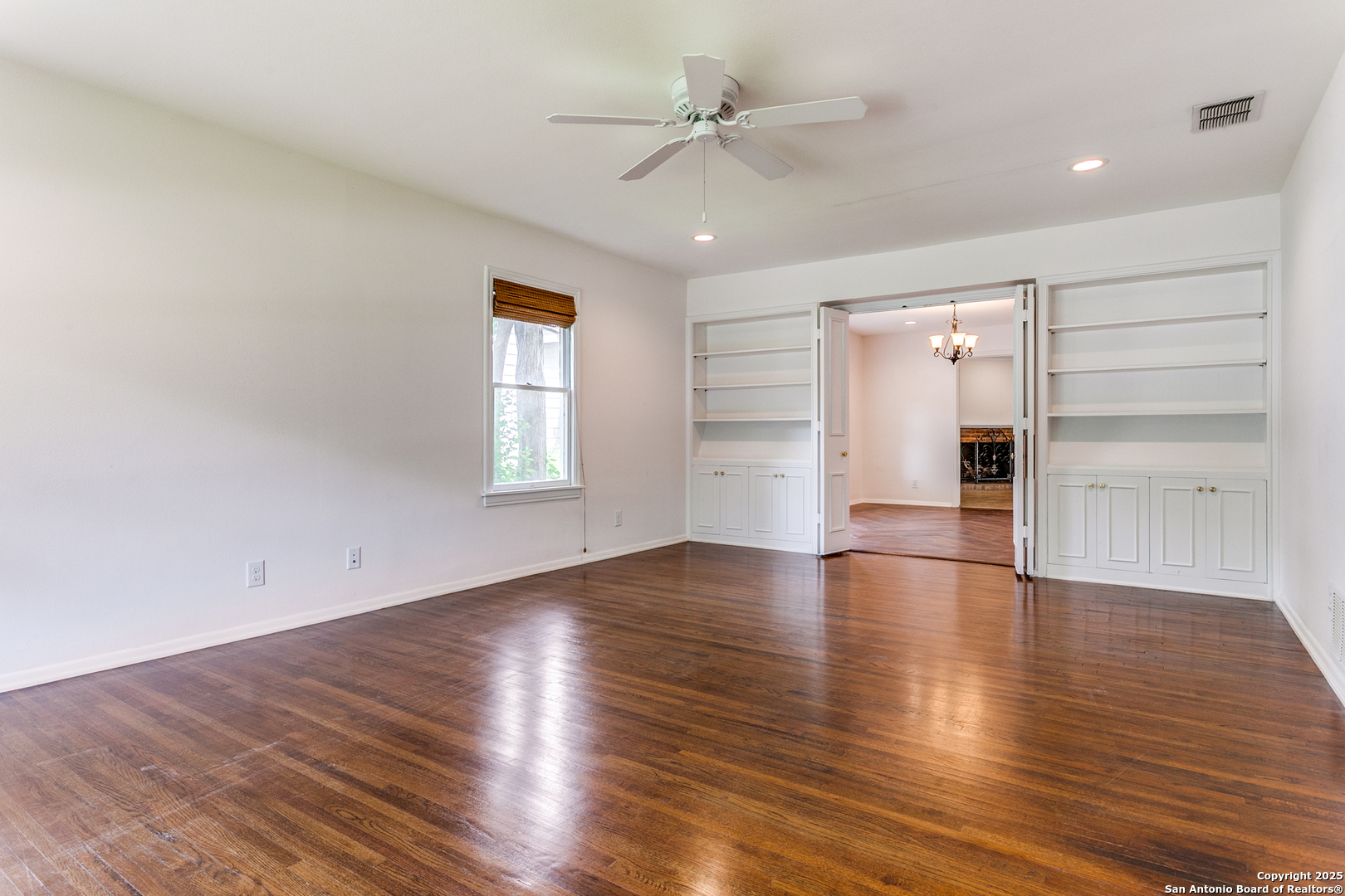 251 Brightwood