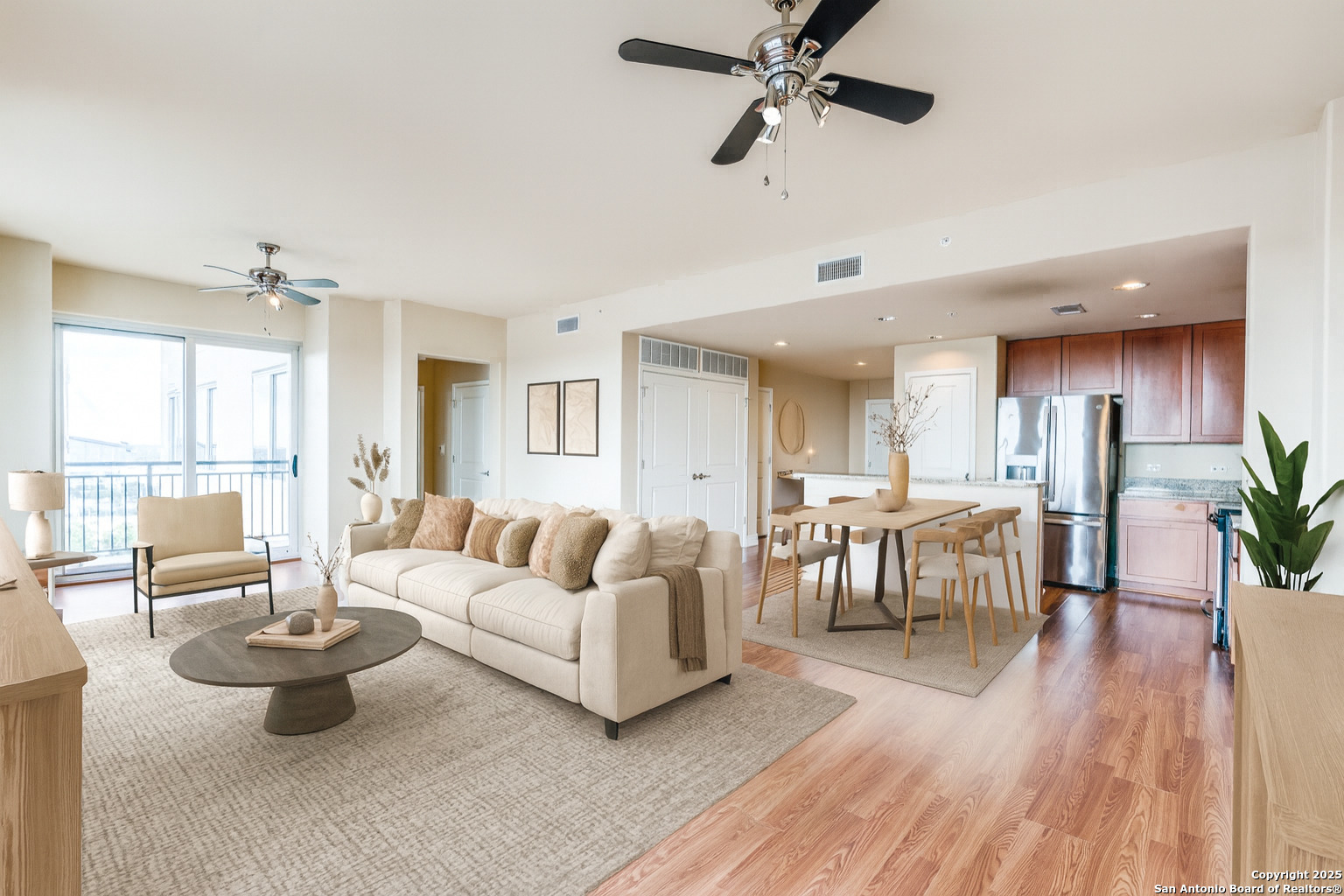215 Center 1205