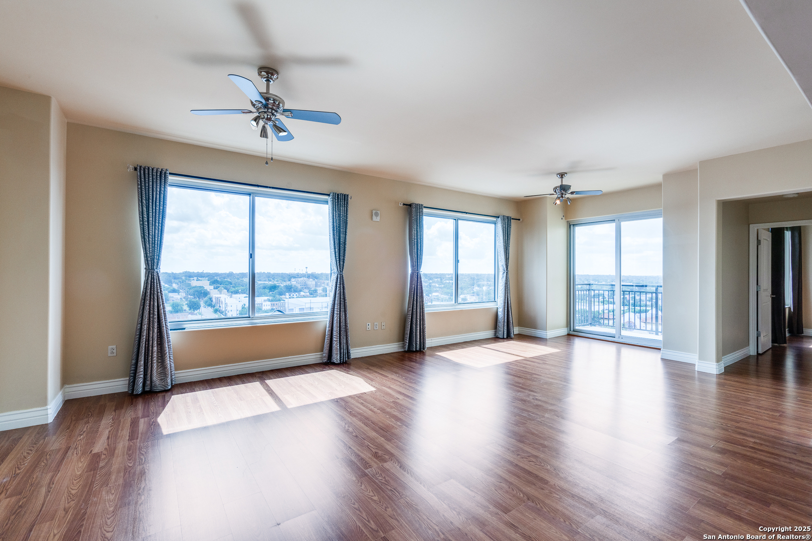 215 Center 1205