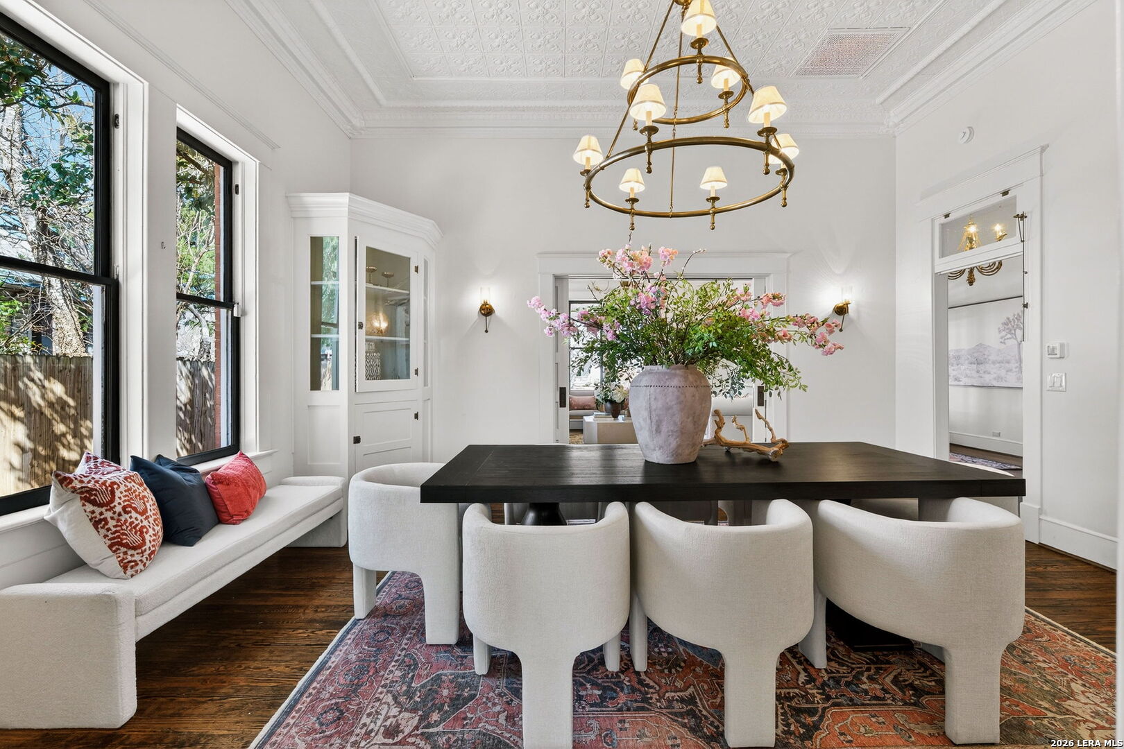 509 W Austin St