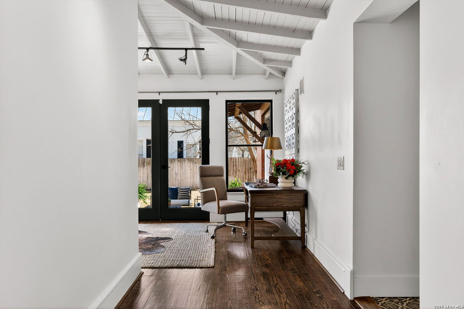 509 W Austin St