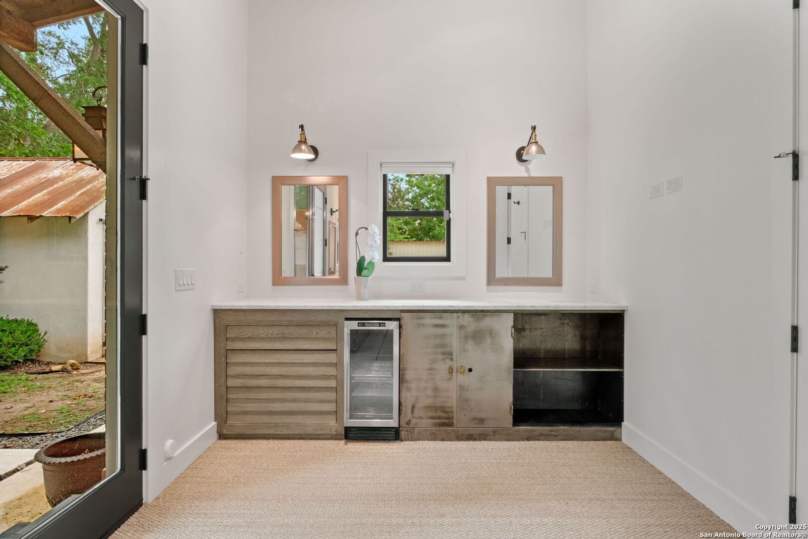 509 W Austin St
