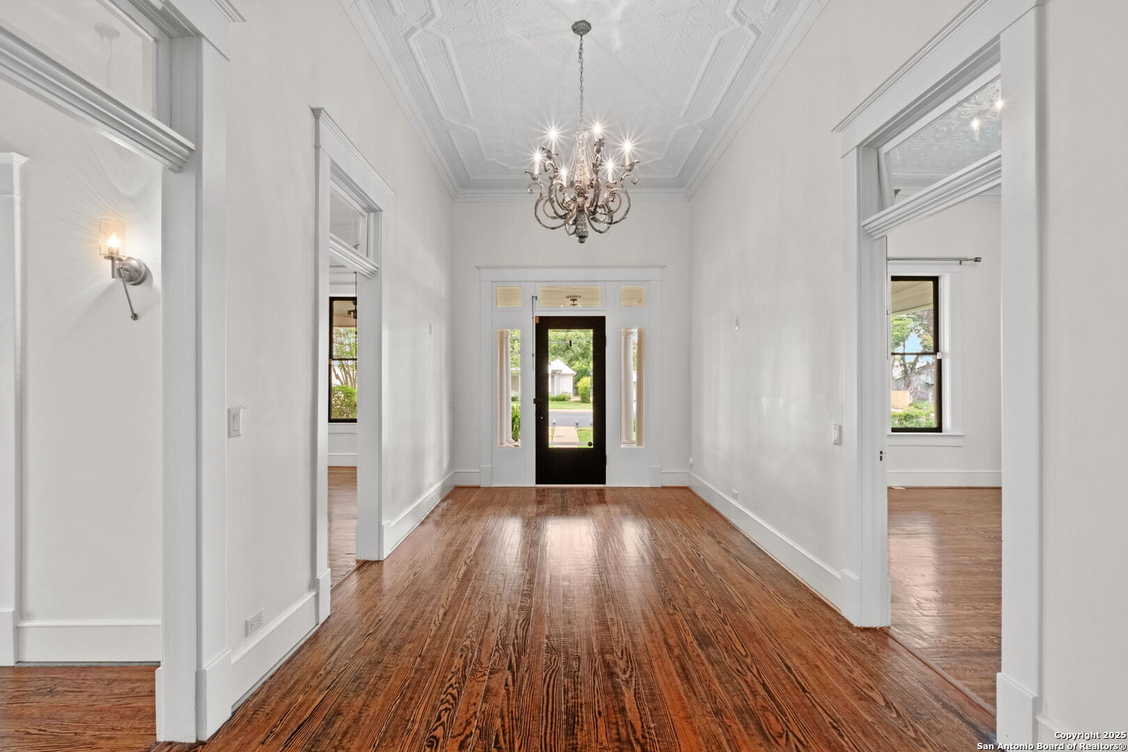 509 W Austin St