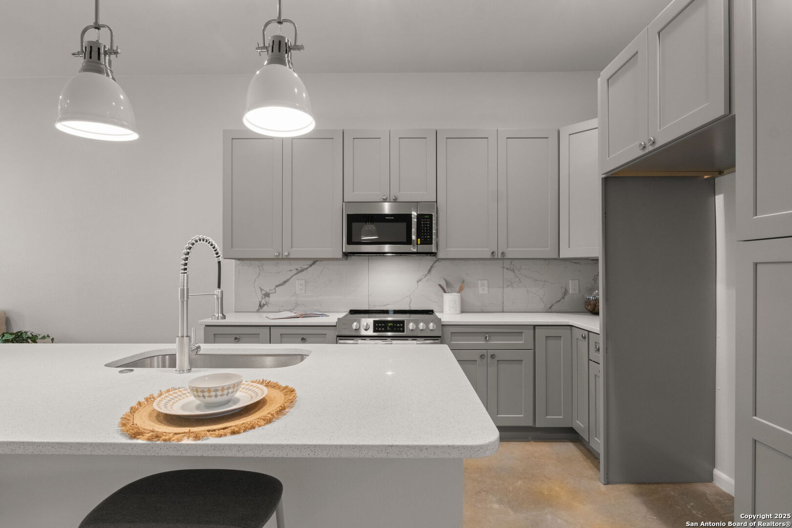 1002 Morningside 3