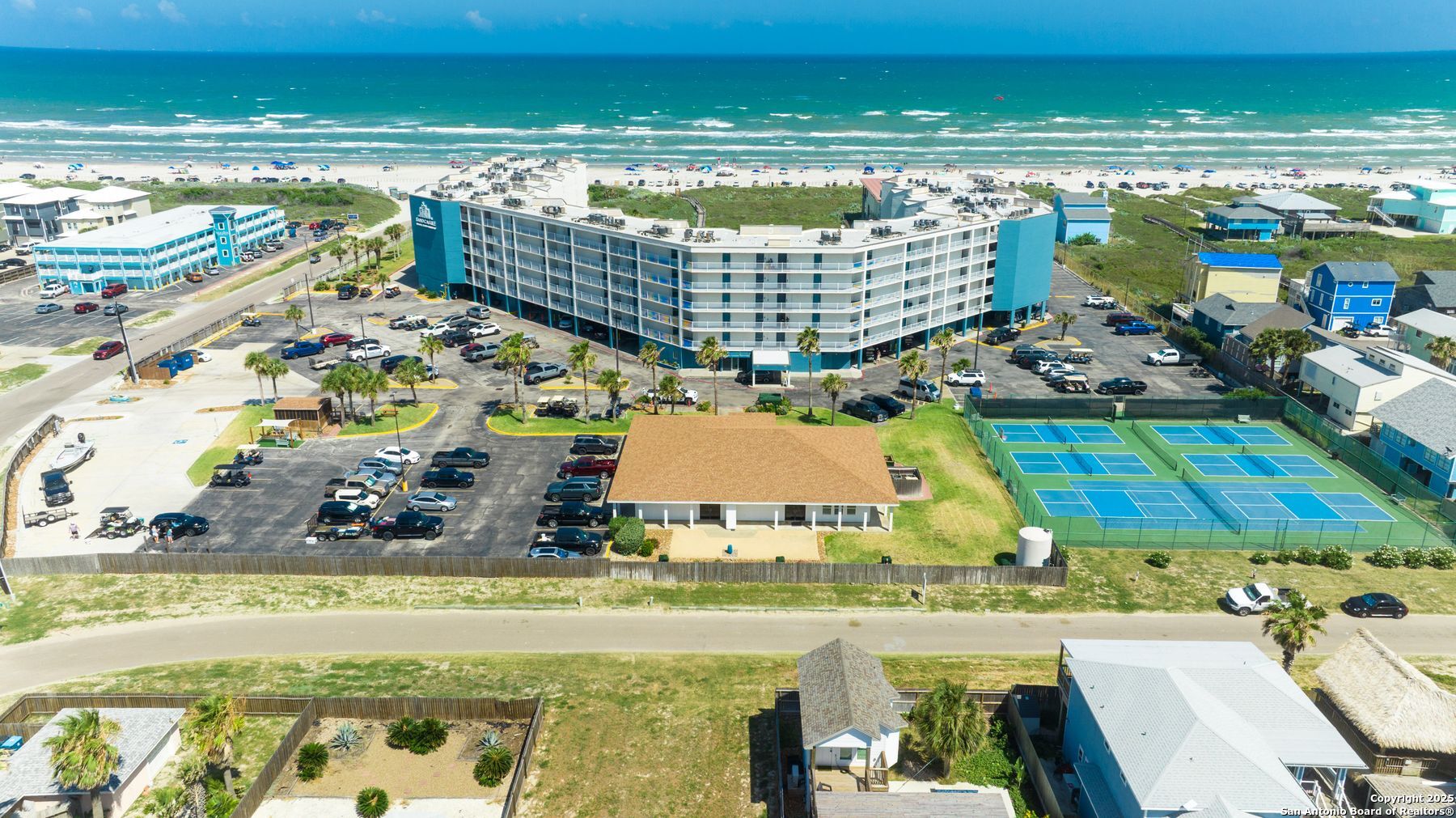 800 Sandcastle Dr 130