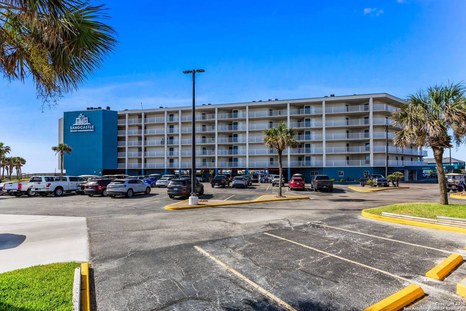 800 Sandcastle Dr 130