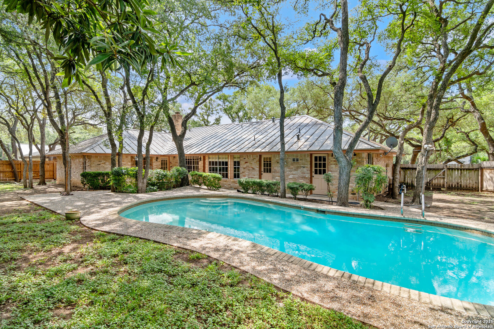 103 Vuewood St