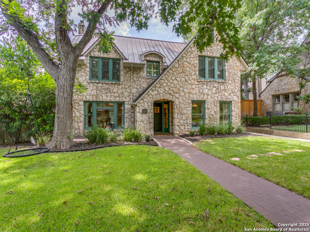 204 Parklane