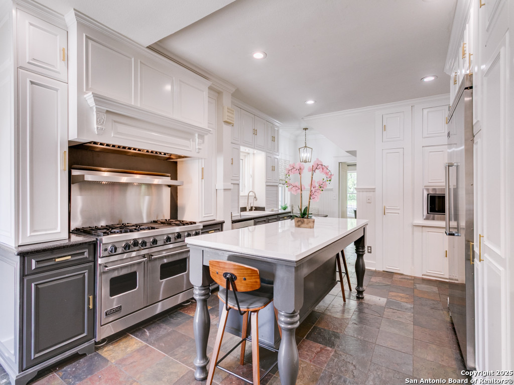 204 Parklane