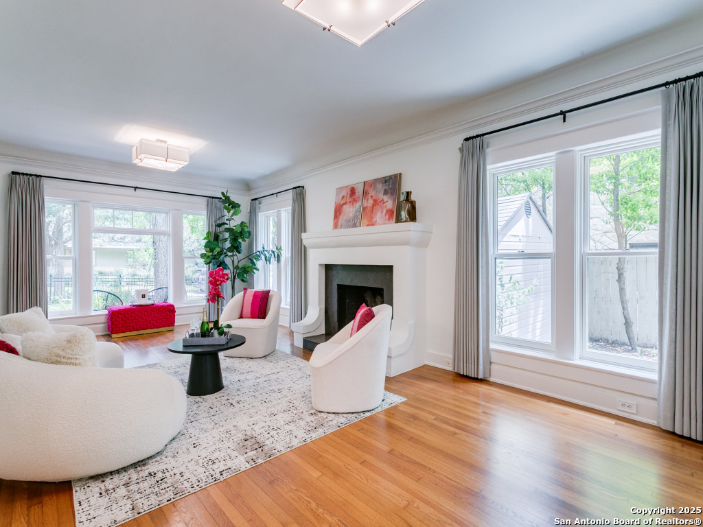 204 Parklane
