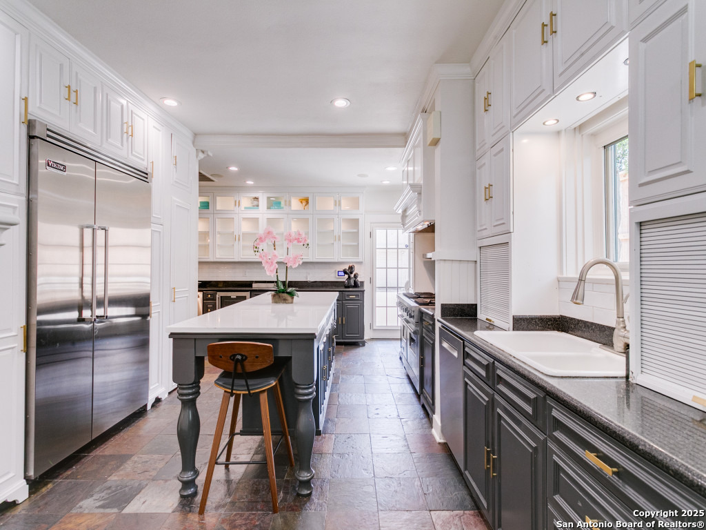204 Parklane