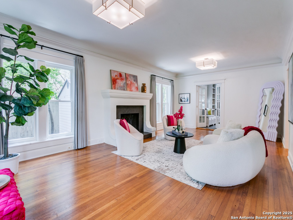 204 Parklane