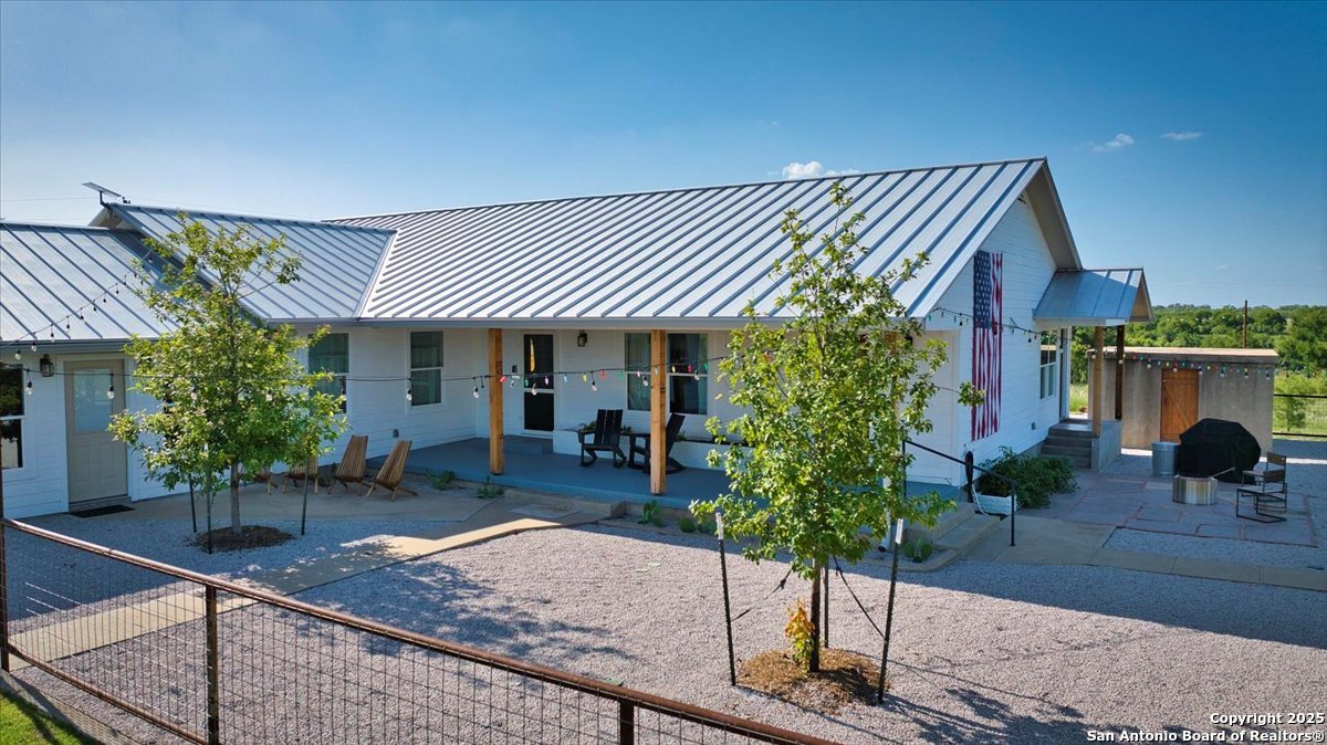 19811 Ranch Road 152