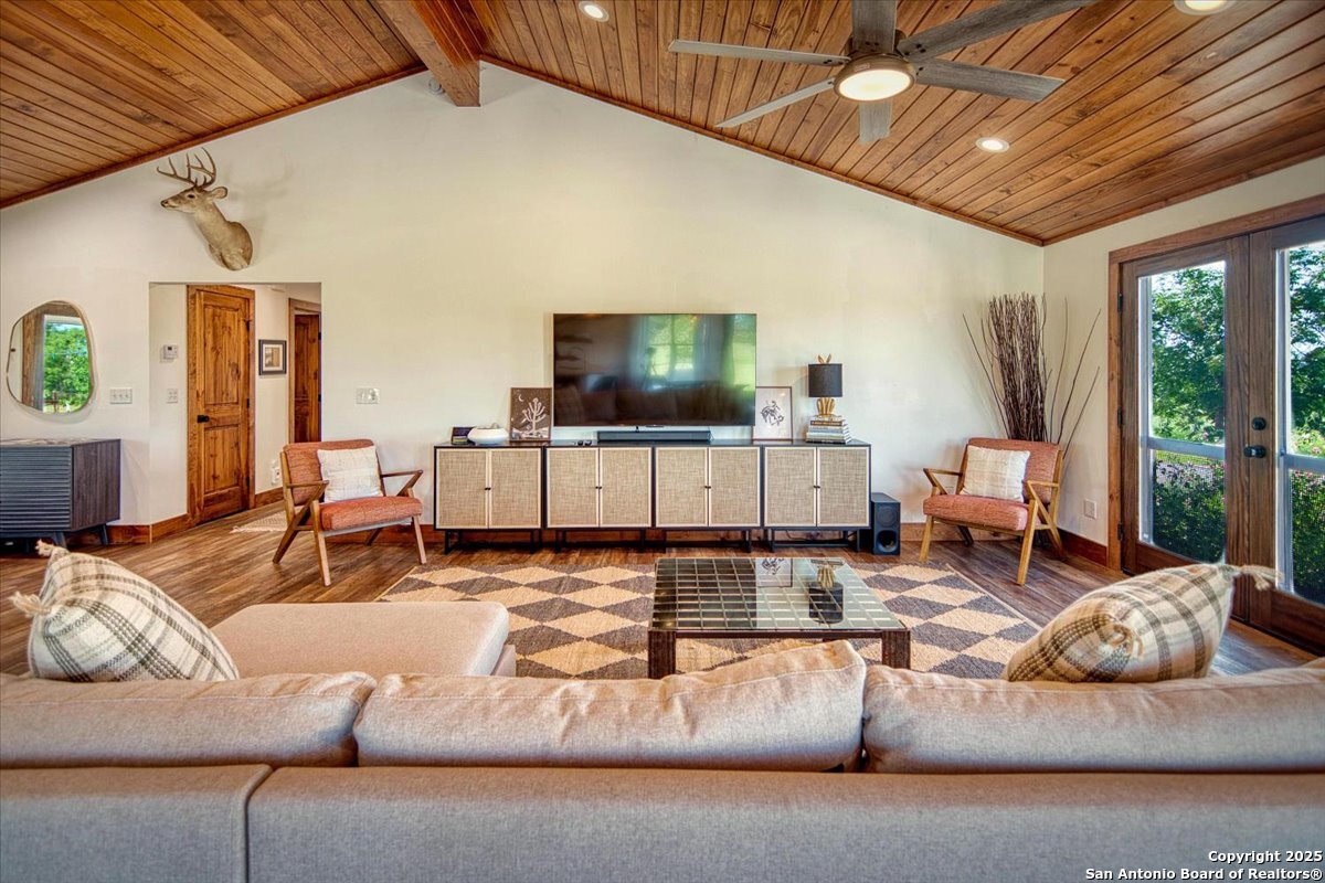 19811 Ranch Road 152