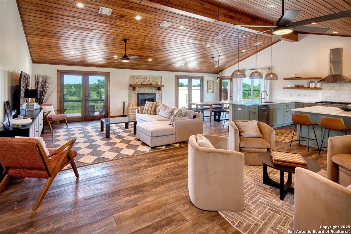 19811 Ranch Road 152