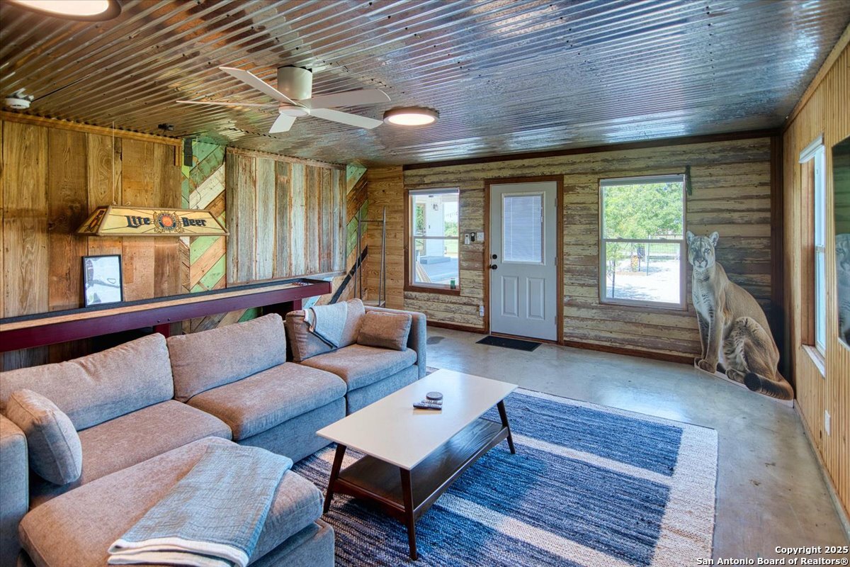 19811 Ranch Road 152