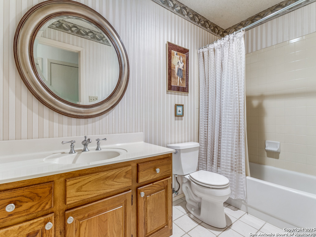 14015 Boulder Oaks