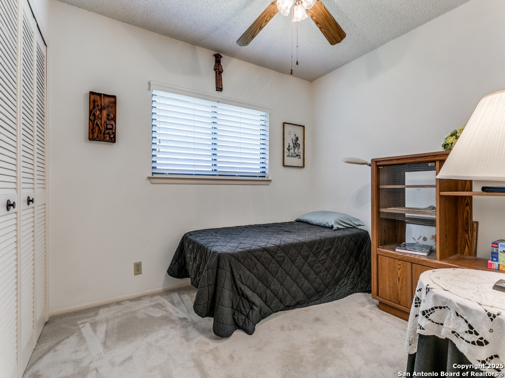 14015 Boulder Oaks