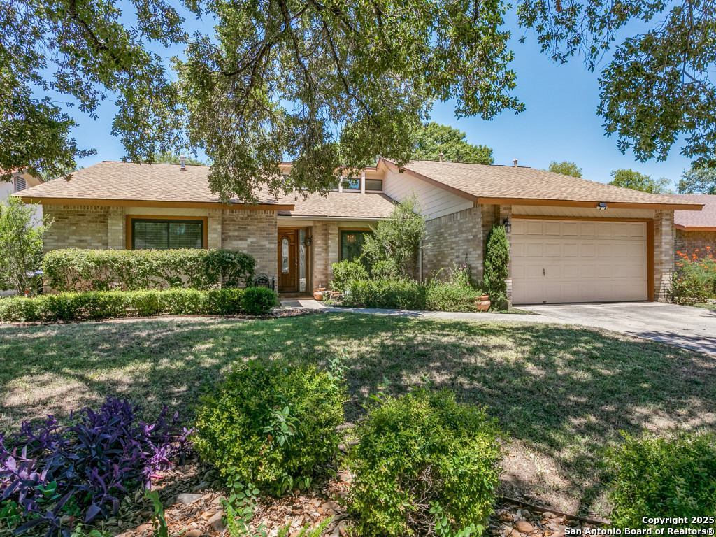 14015 Boulder Oaks
