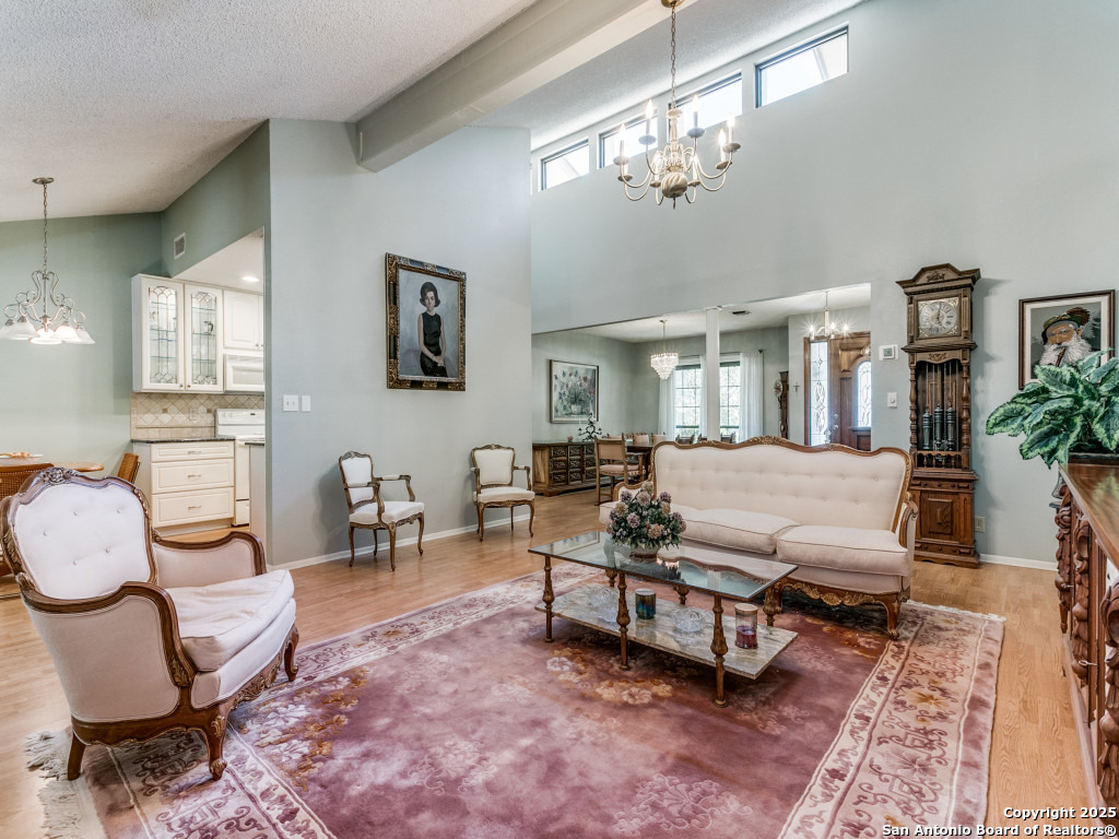 14015 Boulder Oaks