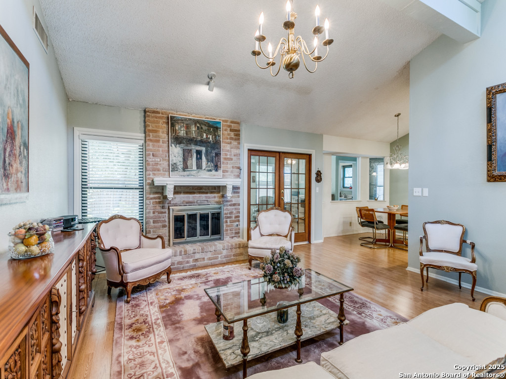 14015 Boulder Oaks