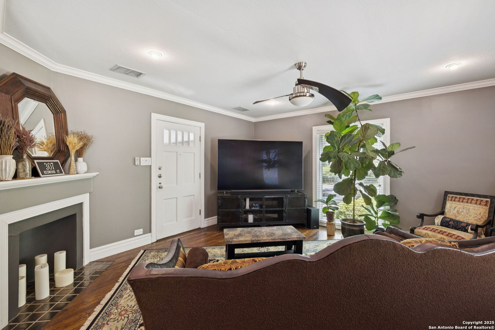 307 Redwood
