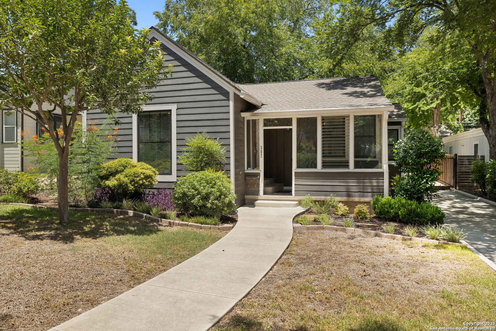 307 Redwood