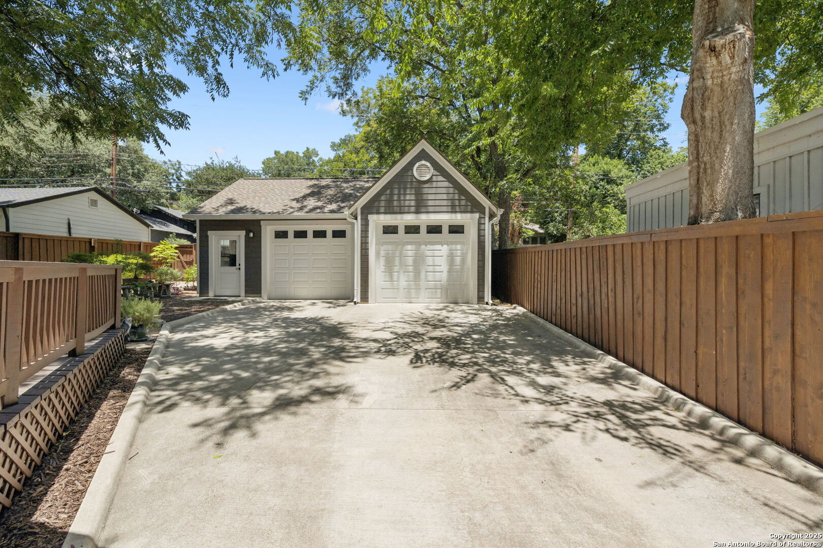 307 Redwood