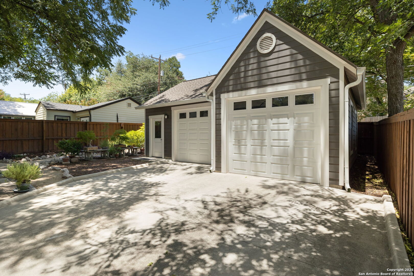 307 Redwood