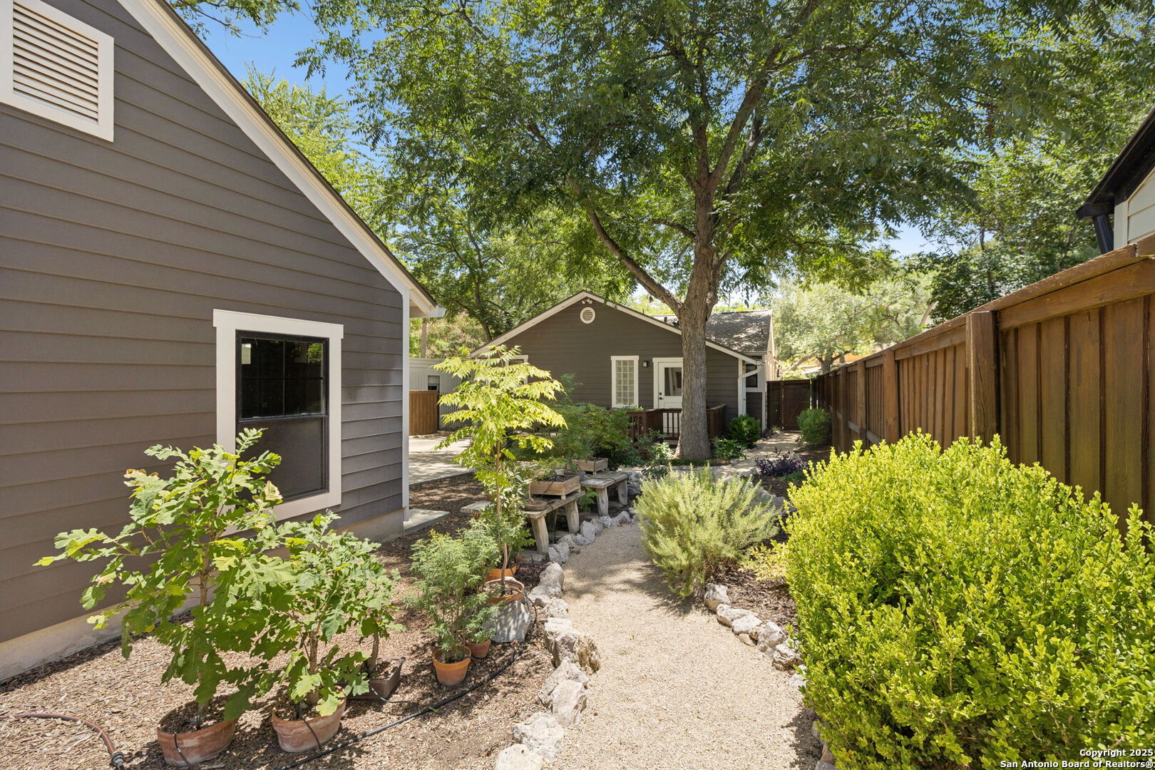 307 Redwood