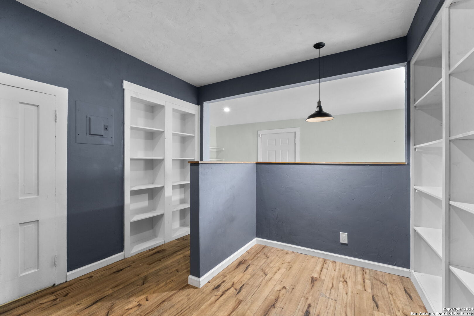 214 Loretta Place