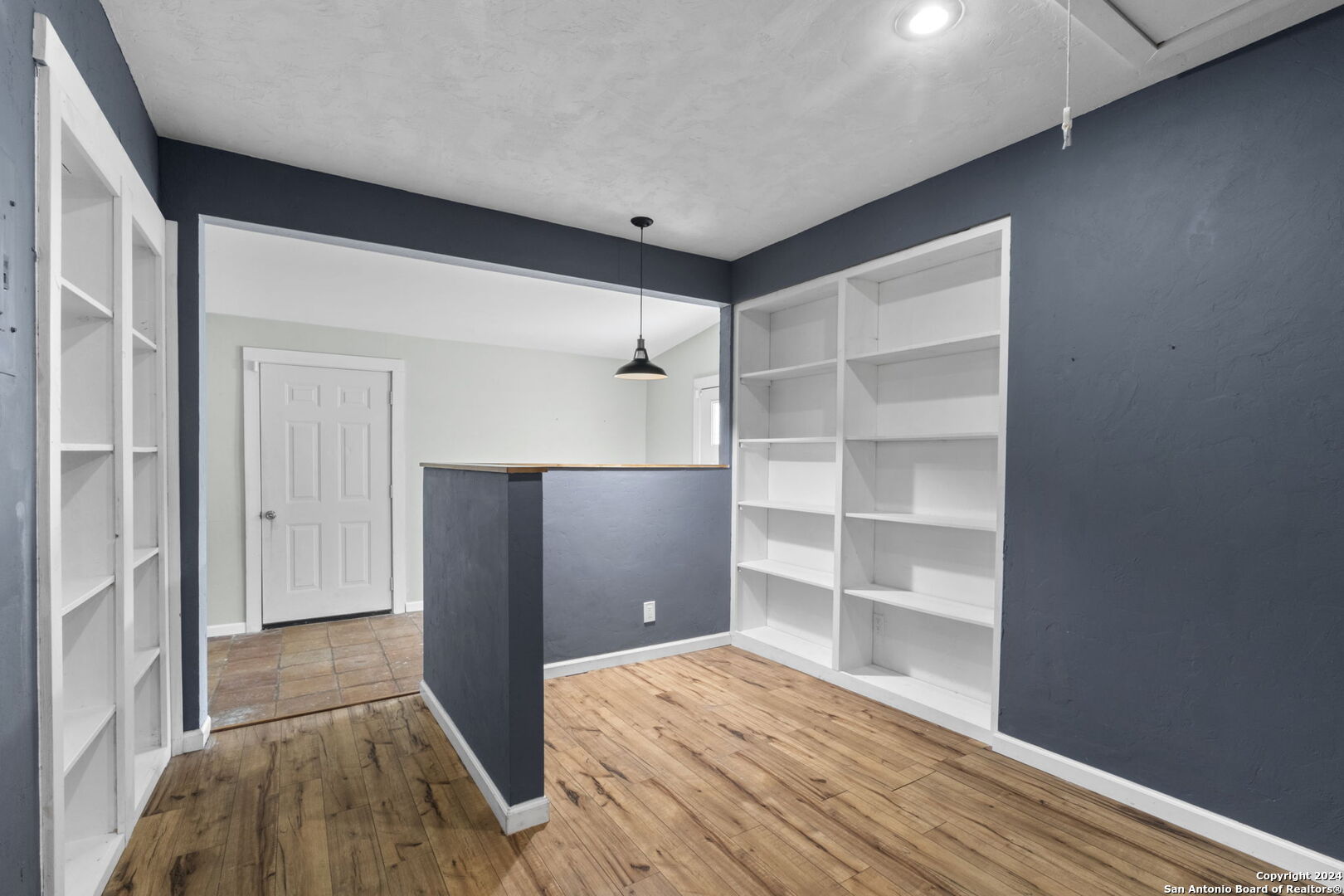 214 Loretta Place
