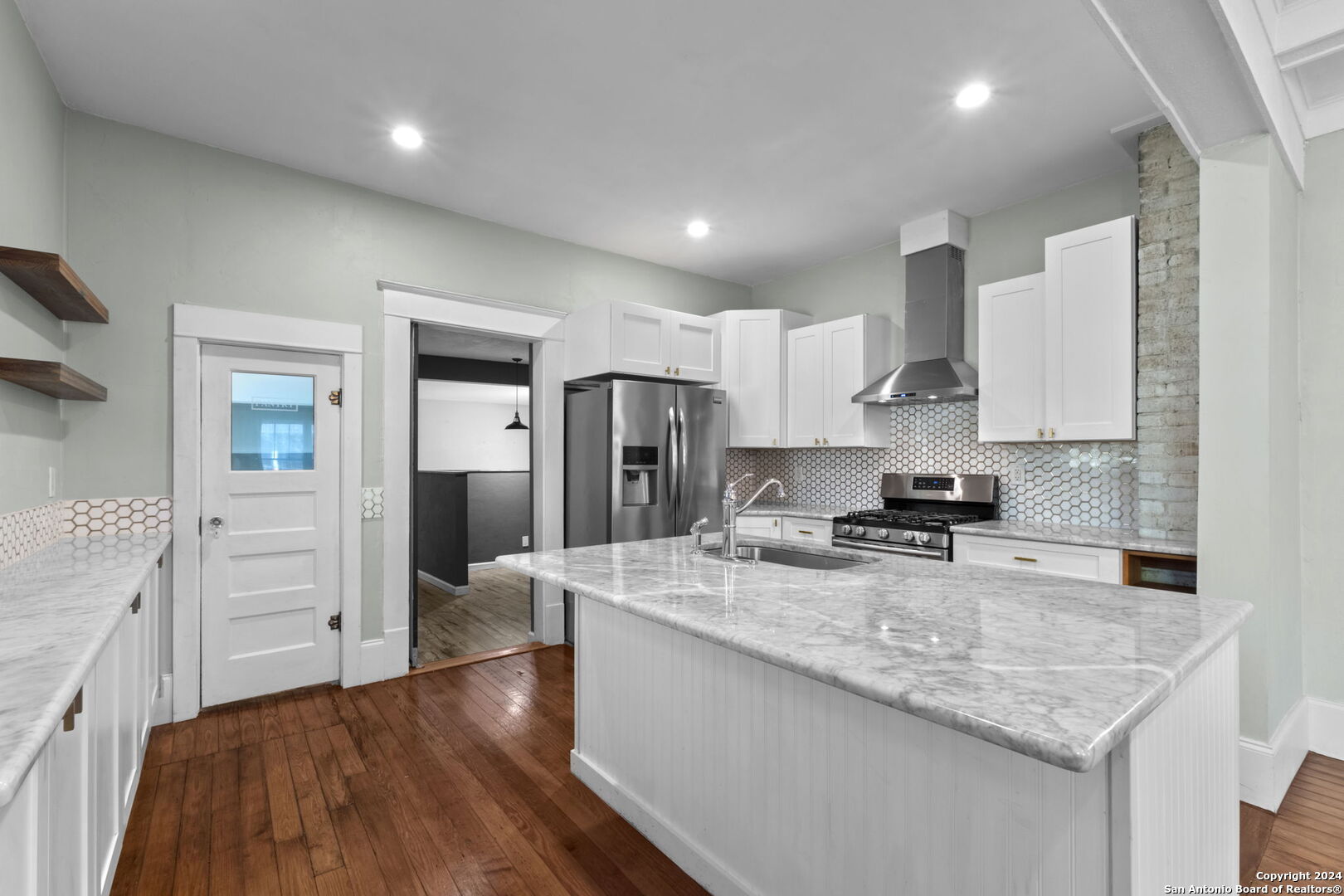 214 Loretta Place