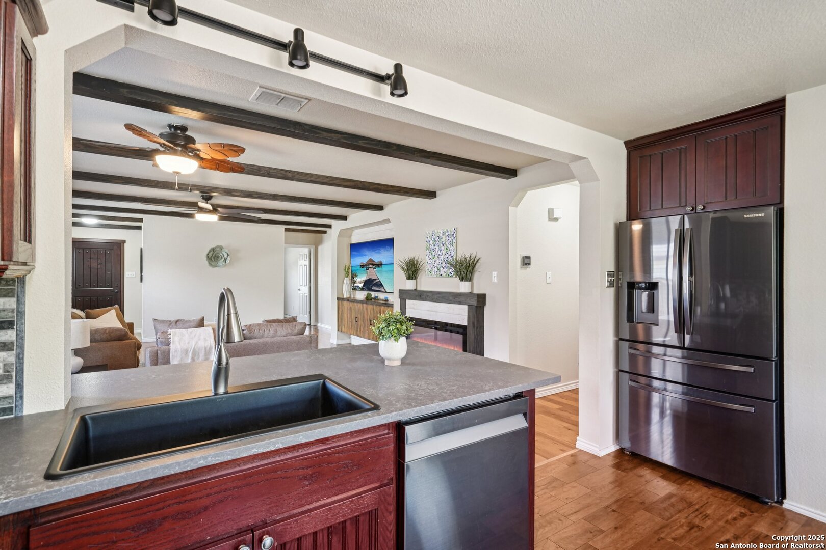 16710 Retama Crown