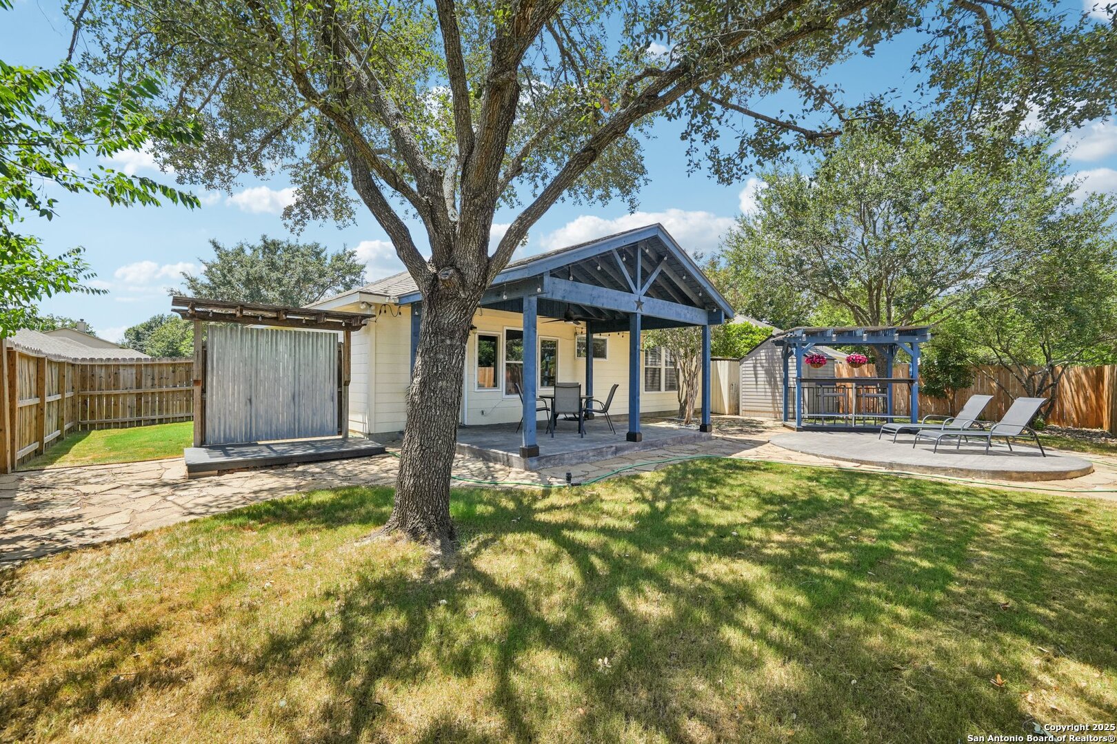 16710 Retama Crown