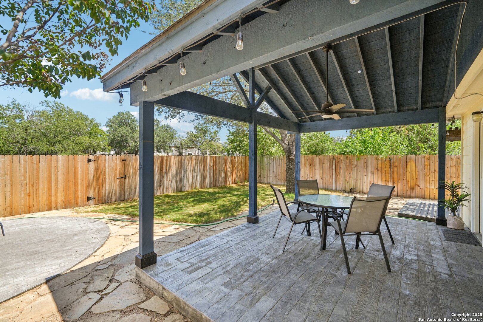 16710 Retama Crown