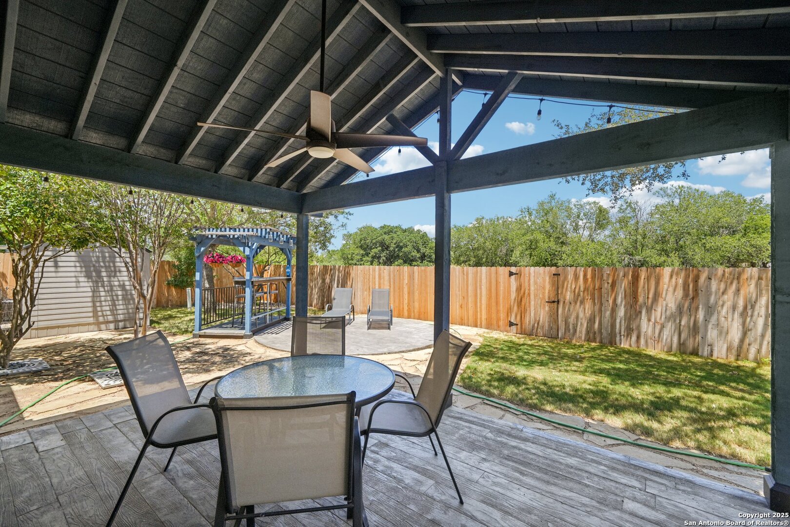16710 Retama Crown
