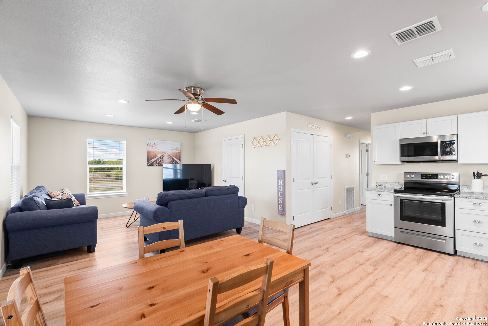 274 Post Oak Ln