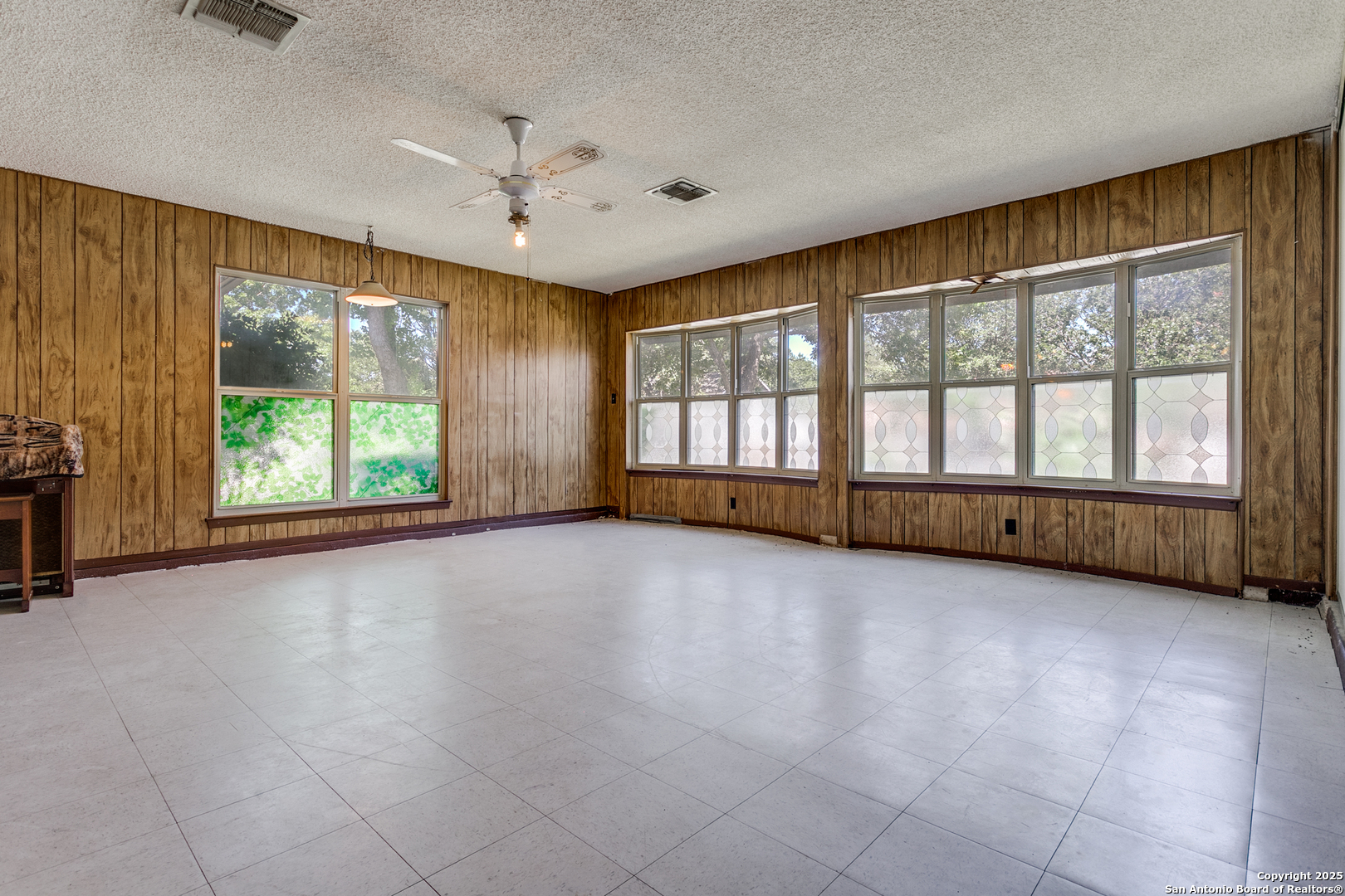 5426 Timbermont