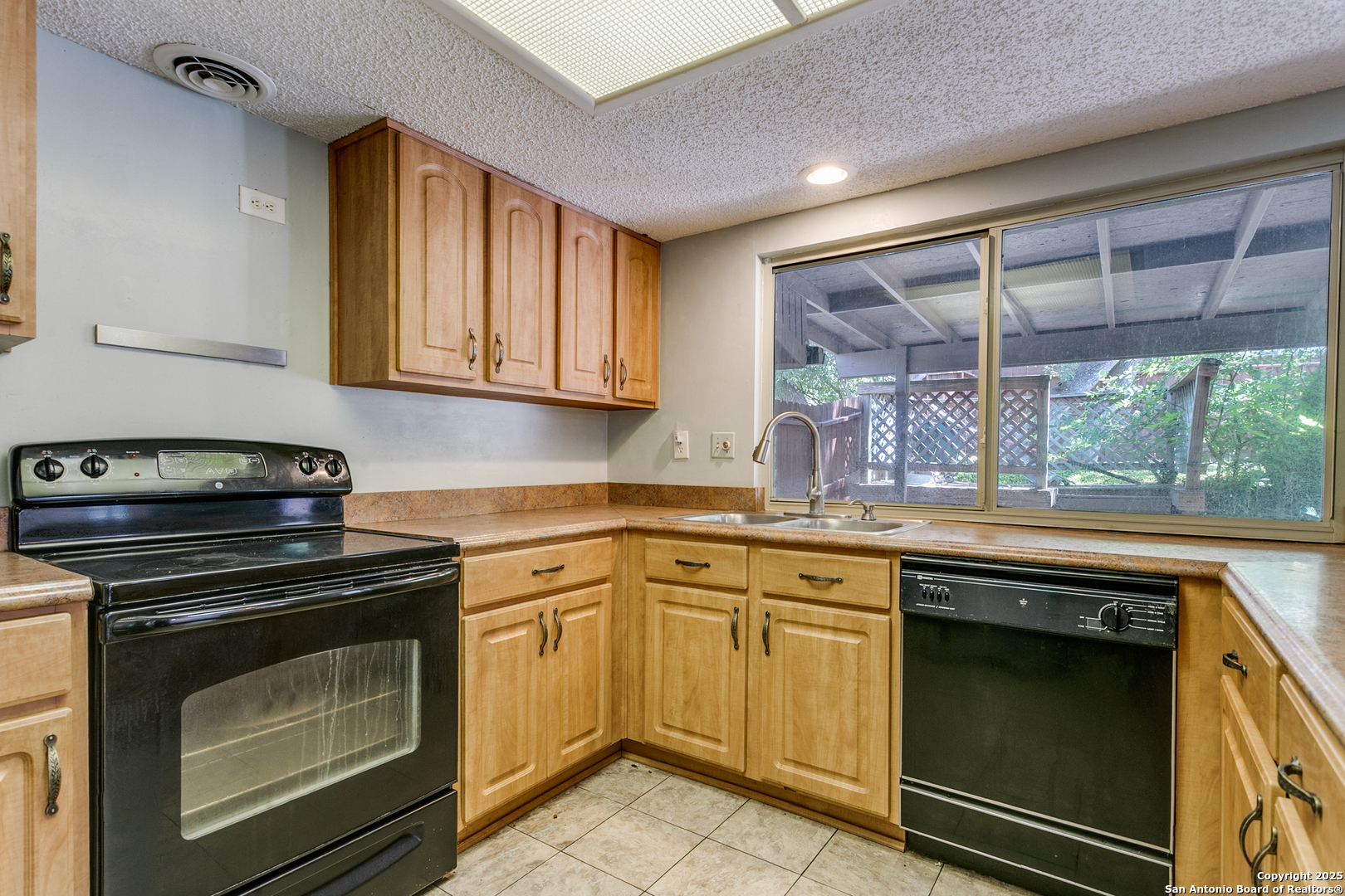 5426 Timbermont
