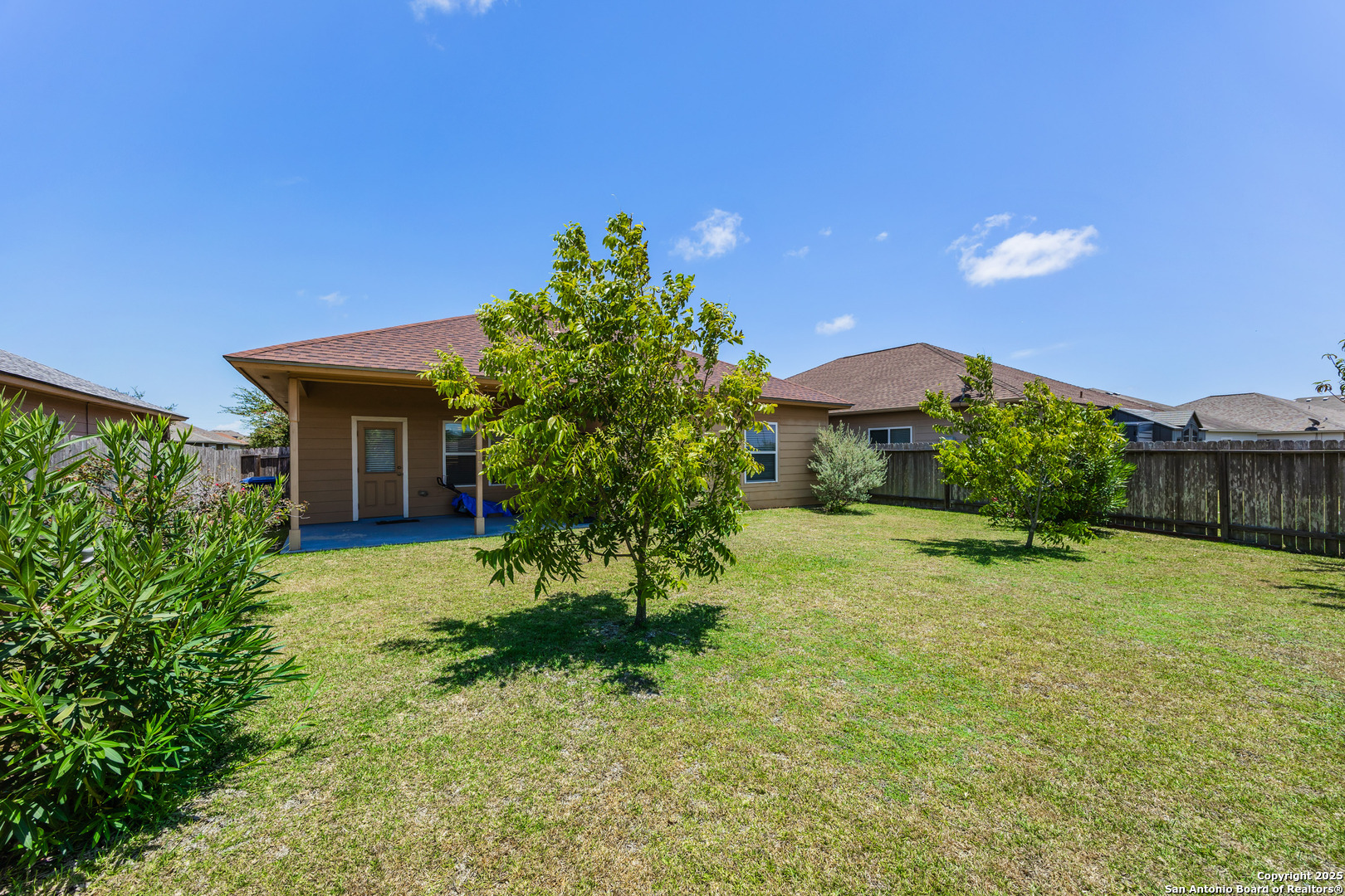 8009 Ventoso St