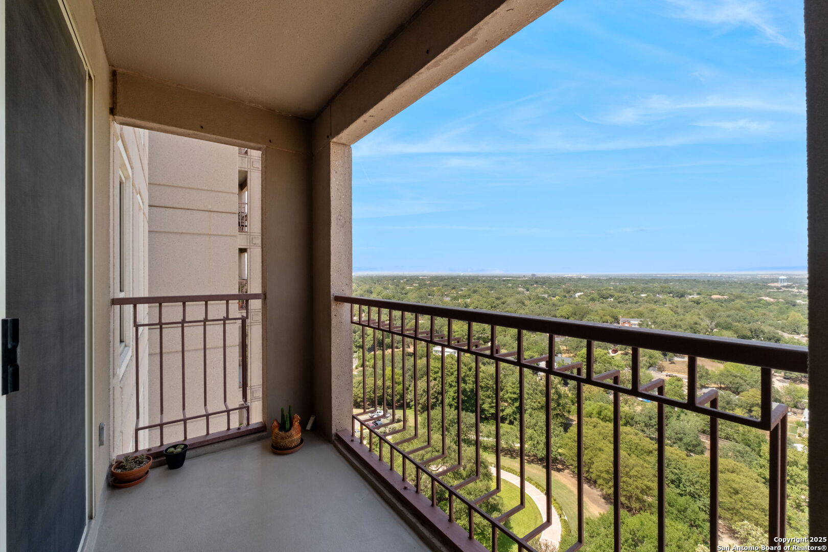 1 Towers Park Lane 1606