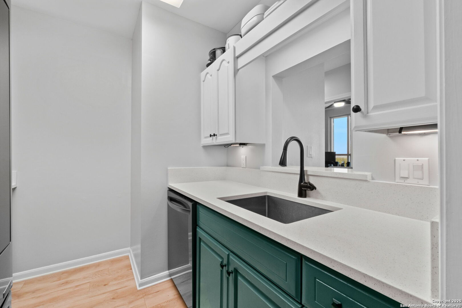 1 Towers Park Lane 1606