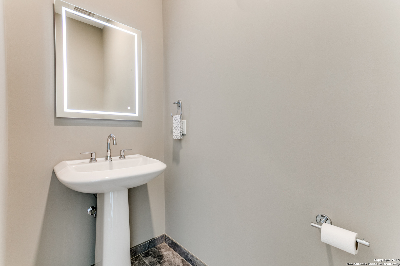 123 LEXINGTON AVE 1610